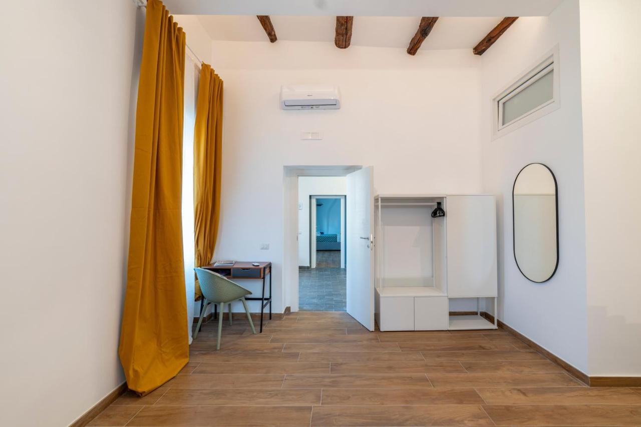 Il Vicoletto Maiorani 39 Apartment เนเปิลส์ ภายนอก รูปภาพ
